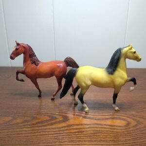 Breyer Reeves, Breyer Molding Co. 5" Horse Set of 2